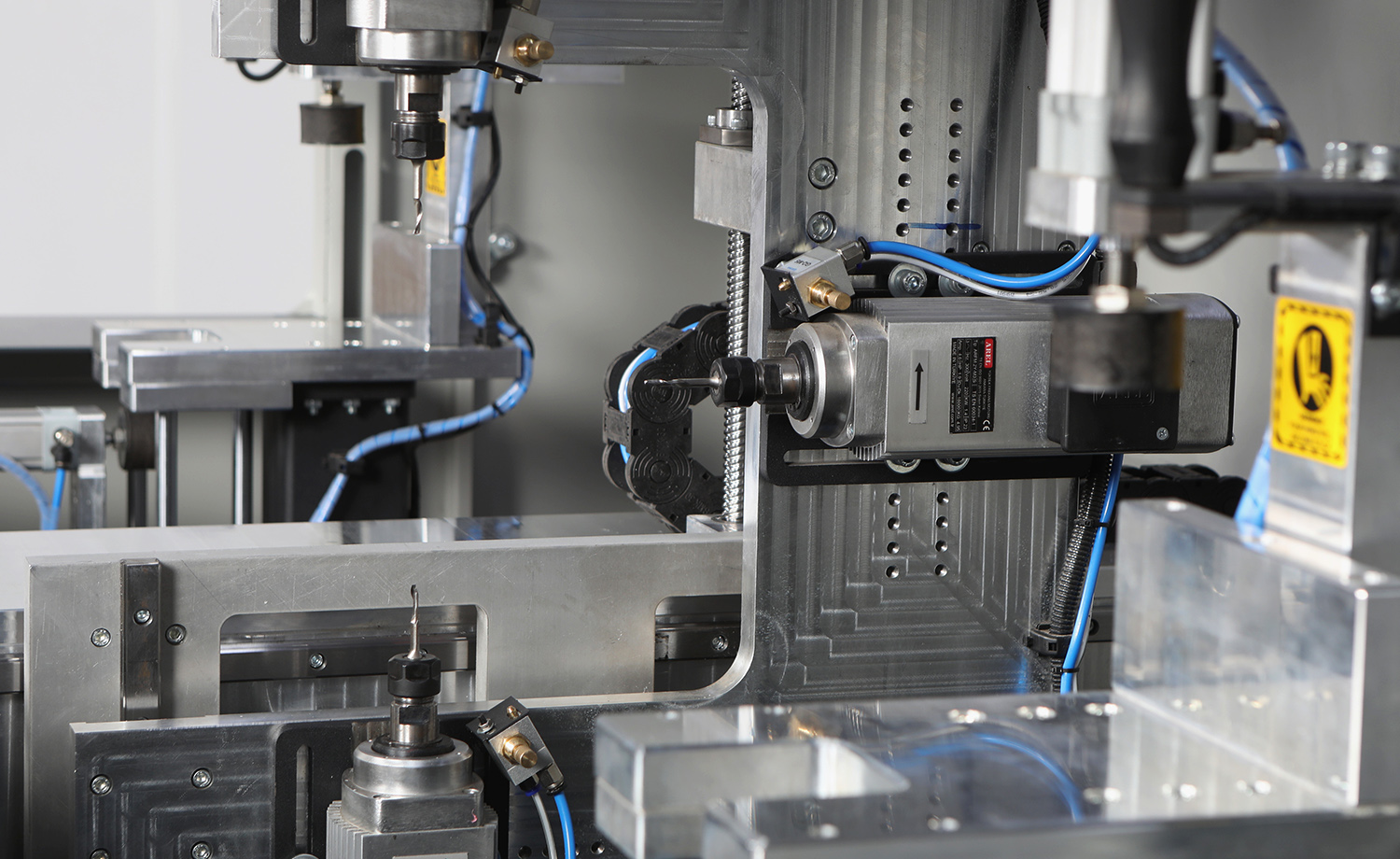 Stroje pro PVC profily